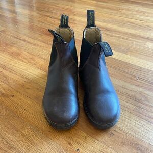 Blundstone Brown Vegan Leather Ankle Boots Classic Design